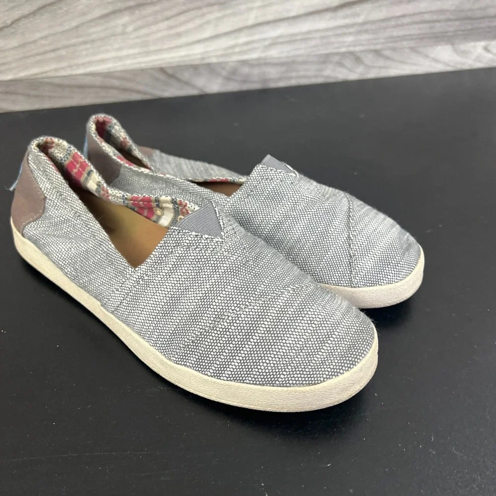 Toms Slip-On‎ Shoes Womens Size 8.5 Grayish Blue Textured Comfort Causal Beachy